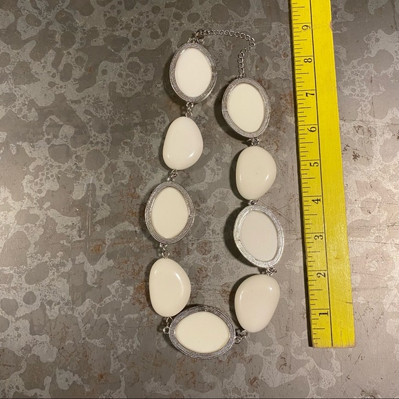 Vintage Milkstone Necklace 90’s Style Silver edge Lady’s Milkstone Neckl… - Picture 8 of 8